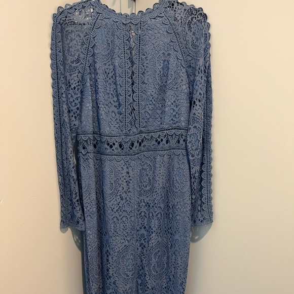 Light Blue Lace dress - Picture 3 of 7